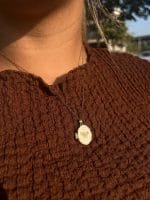 Sedefli Açılabilir Kelebek Kolye - Görsel 3