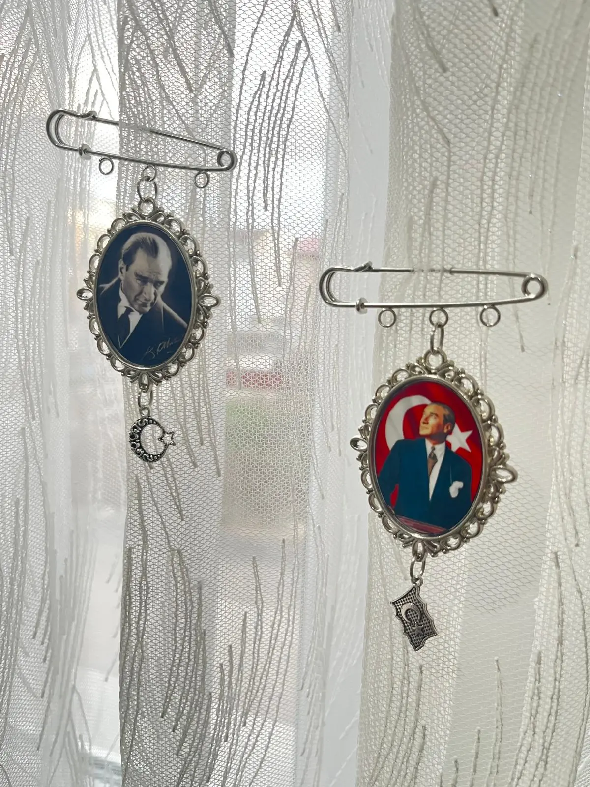 MKA-4 Gümüş Atatürk Hatıra Çengeli - Görsel 1
